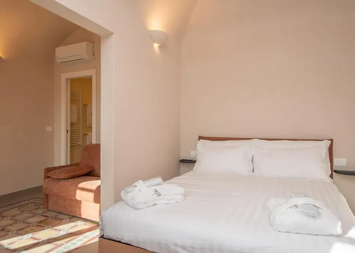 Mirei Финале Лигуре