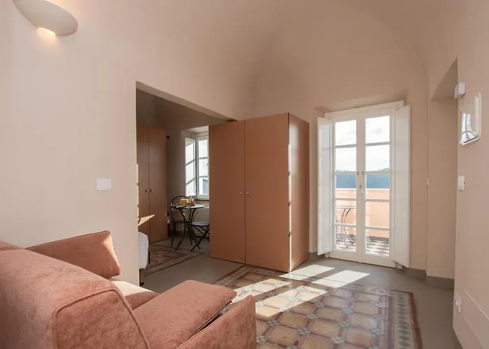 Mirei Финале Лигуре