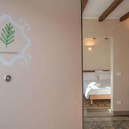 Hotel apartamentowy Mirei Finale Ligure