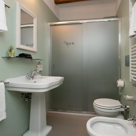 Hotel apartamentowy Mirei Finale Ligure